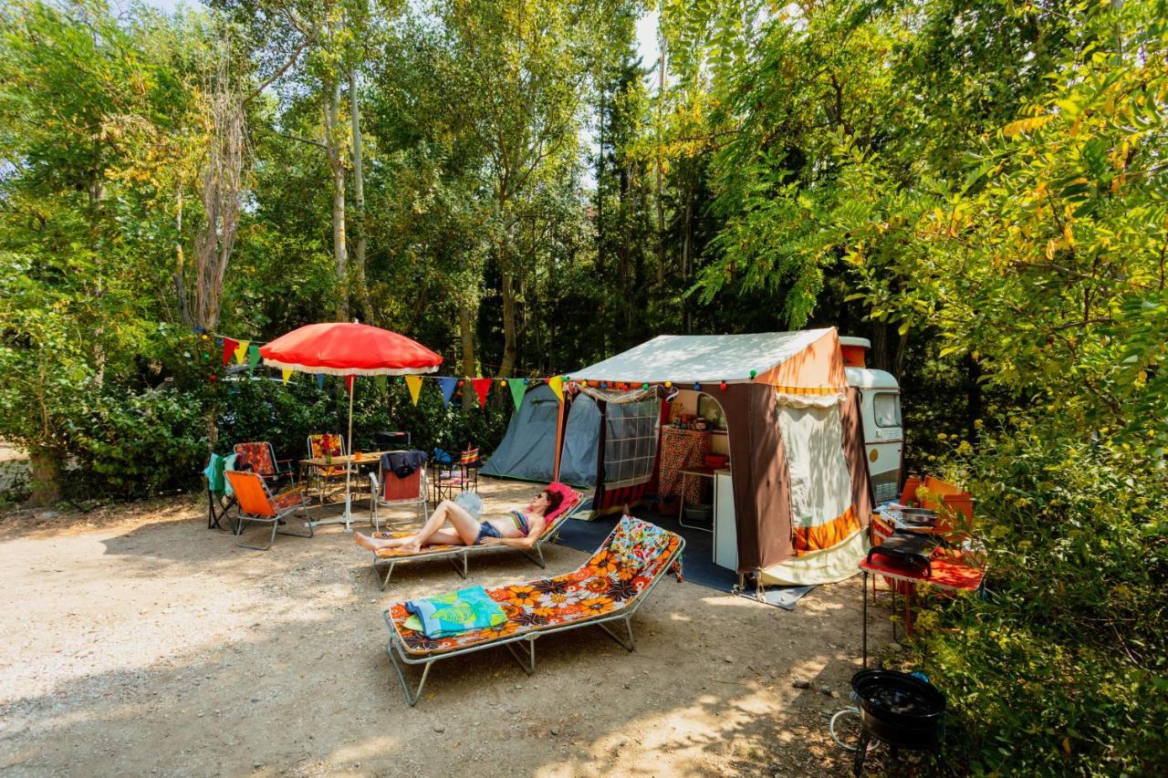 Camping La Peiriere Tuchan Kültér fotó