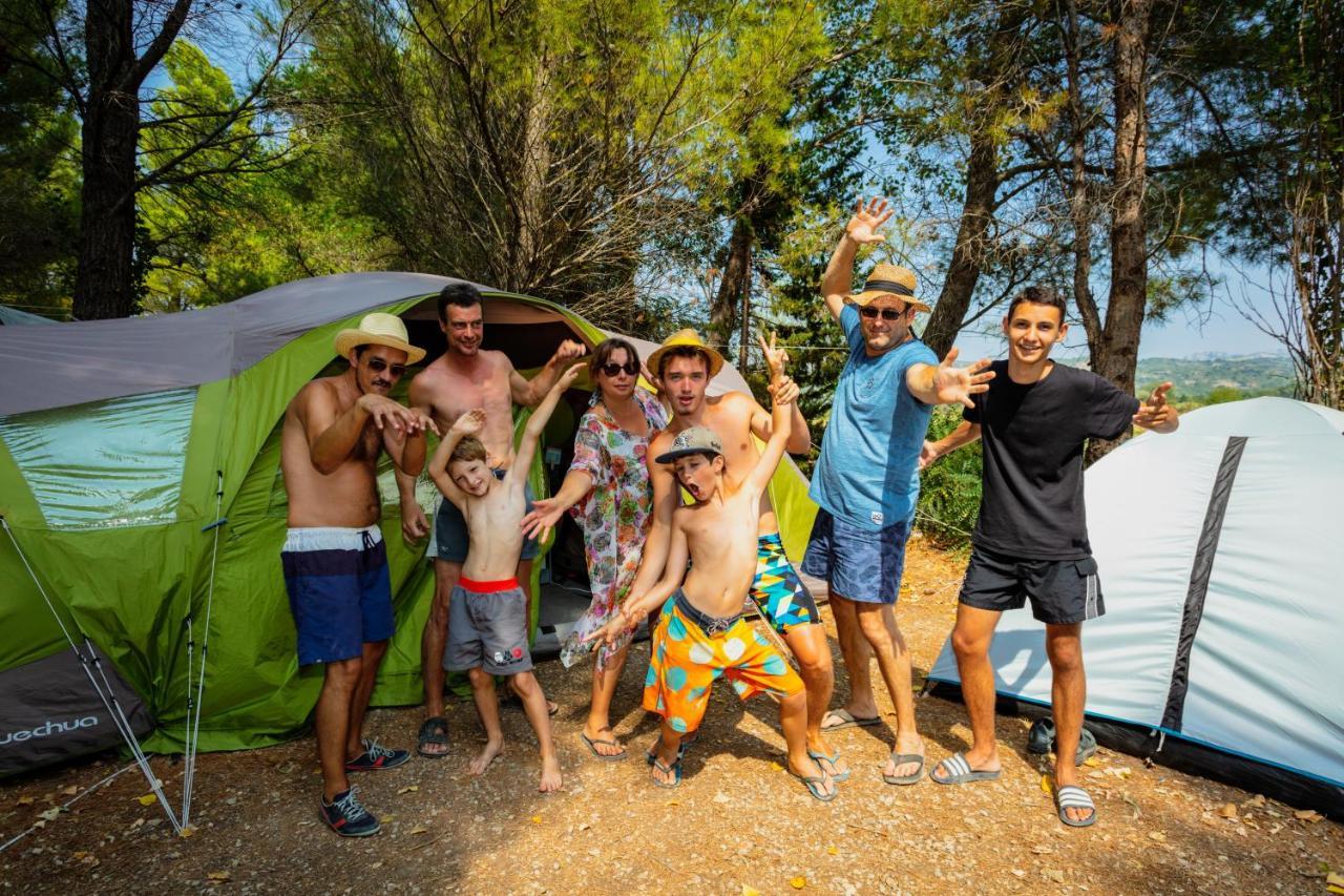 Camping La Peiriere Tuchan Kültér fotó